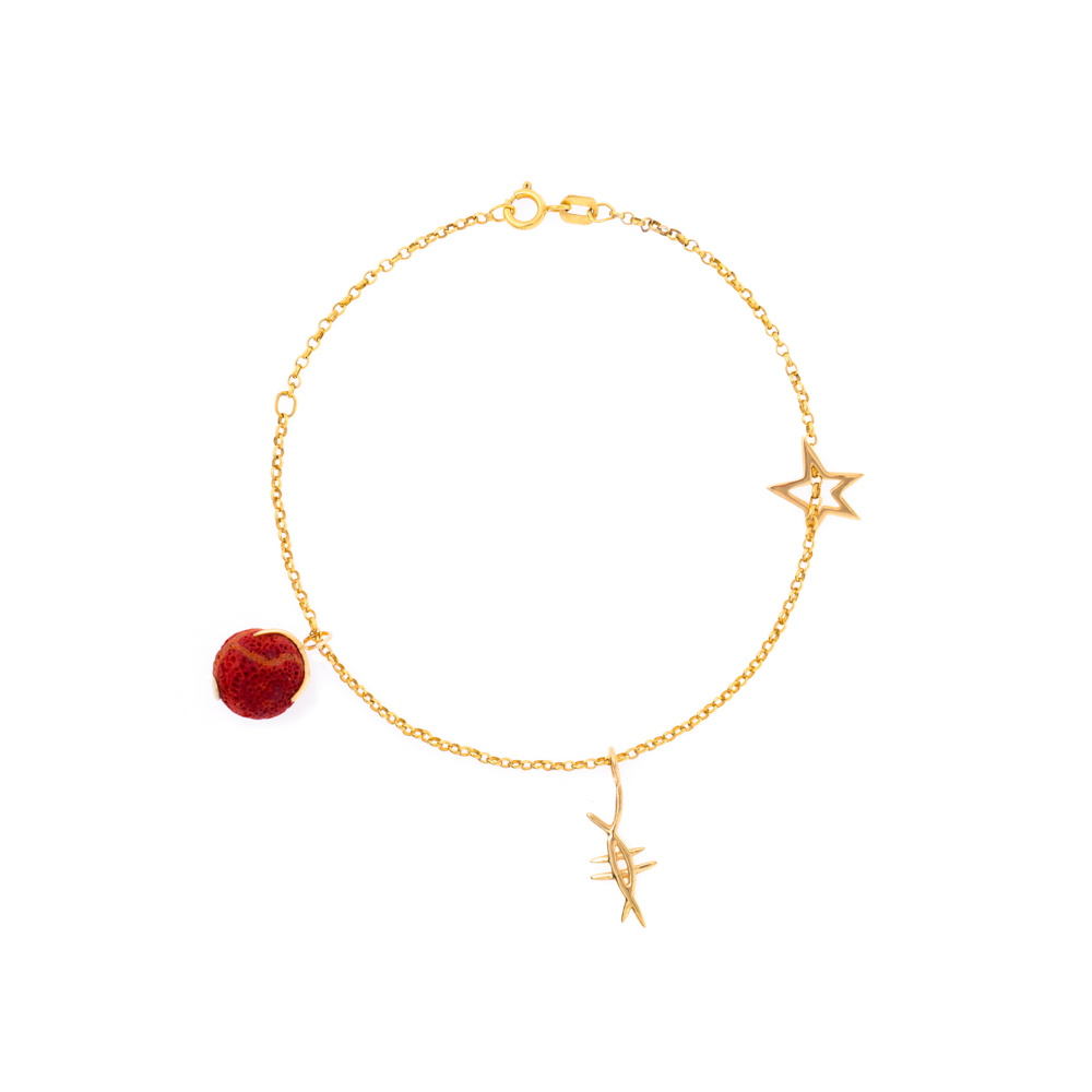 pulseira com pingente em coral esponja e ouro 18k